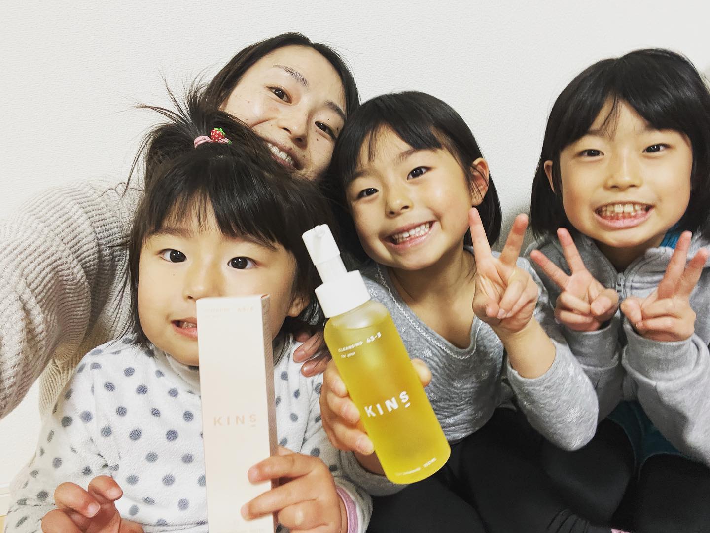 口コミ投稿：わが家の女子たちは、KINS CLEANSING OILで朝晩スッキリ洗顔の毎日です！発酵成分で…