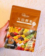 万田酵素の紹介です53種類以上の植物性原材料を使用し、果実の皮や種までまるごと発酵･熟成させた健康食品です万田酵素には、発酵段階でできる乳酸、酢酸、アミノ酸などの発酵由来のさまざまな栄…のInstagram画像
