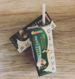 marusanさんのひとつ上の豆乳 豆乳飲料ココアをお試ししました。ひとつ上のというだけあって、国産のプレミアム大豆るりさやかを使用し、ガーナ産カカオ豆100％のココアパウダーを使用してる…のInstagram画像