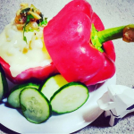 riratsukusumanma#野菜をMOTTO #カレー #新発売 #monipla #monmarche_fanどうですか？おいしそうでしょ💗ただのパプリカだけど・・・実際美味しいんです…のInstagram画像