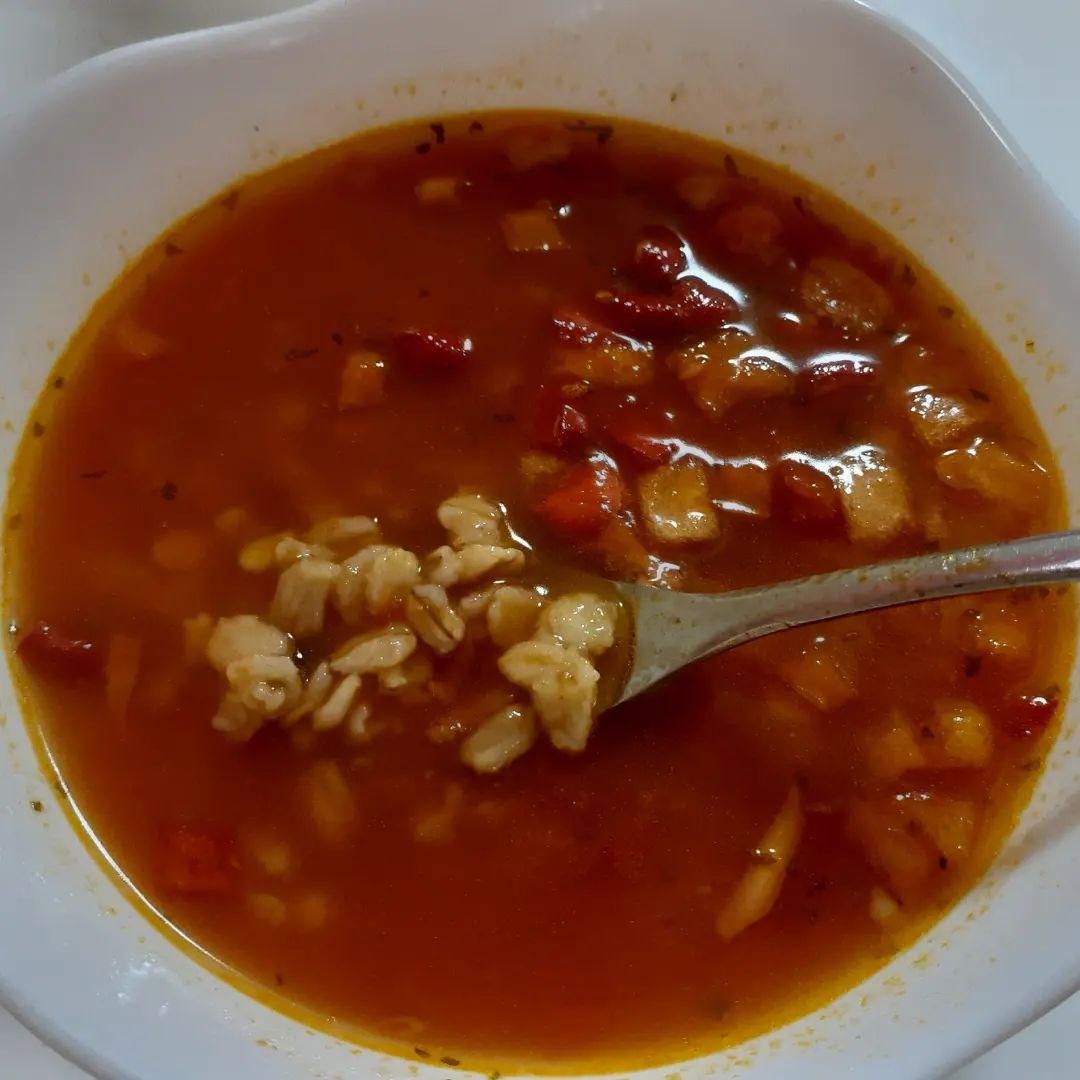 口コミ投稿：ガスパチョ🎵冷水で溶かすだけのスペインの定番冷製スープ。今日は、朝食にオートミー…