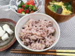 💗お試し💗北海道玄米雑穀をお試しさせていただきました🥰北海道産の玄米と雑穀がたっぷりブレンドされていて贅沢です✨食感はもちもちしていて食べ応えがあり、美味しいです❤️お弁当やおにぎりにもし…のInstagram画像