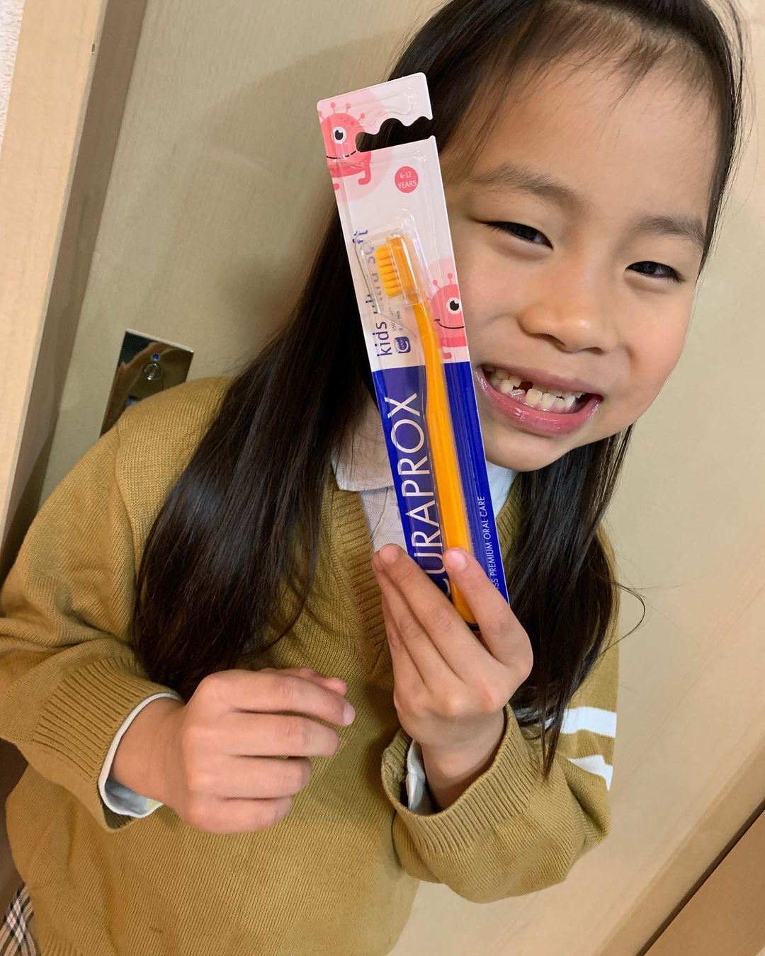 口コミ投稿：スイス生まれの歯ブラシ「クラプロックス」⁡⁡日本ではこれまで歯科医院での取り扱い…