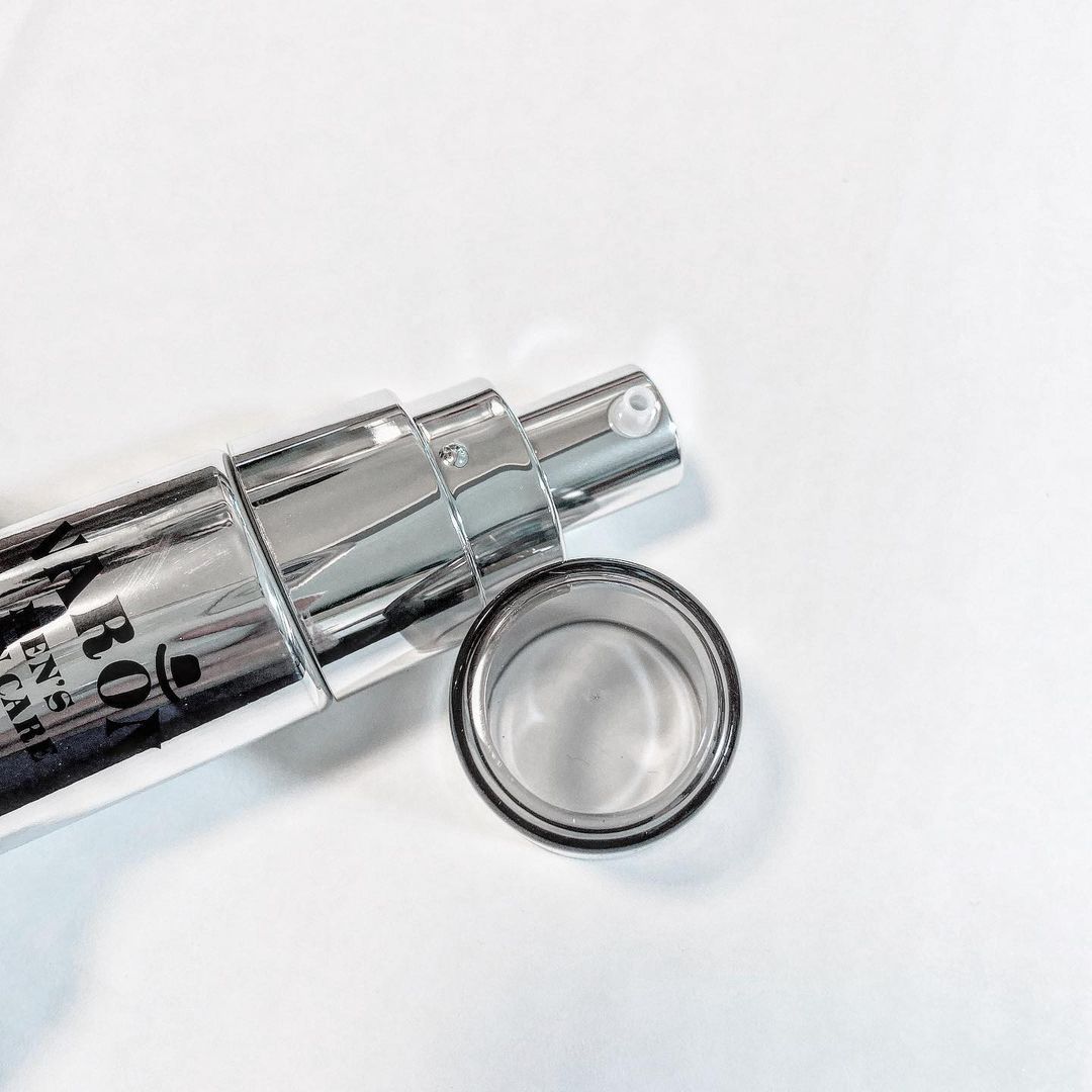 口コミ投稿：oshio7188メンズスキンケアVARON家族が使ってて、早速気に入ってるVARON❕大人の男性…