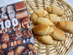 𓃟大阪のおばちゃんが作る#明日のパン高橋ヒロさんu0040hiro_hirocafe の#米粉１００レシピ を参考に作りました。原材料が米粉とこめ油なので潰瘍性大腸炎の主人も食べられるパ…のInstagram画像