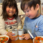 普段取れない野菜を補えちゃう✨カボチャの甘みがおいしいお野菜ジュース✨健康道場 黄実野菜🥦5種類の国産野菜に3種類の国産果物がプラスされ✨水を一滴も使わずに野菜や果物を搾ったままのストレート…のInstagram画像