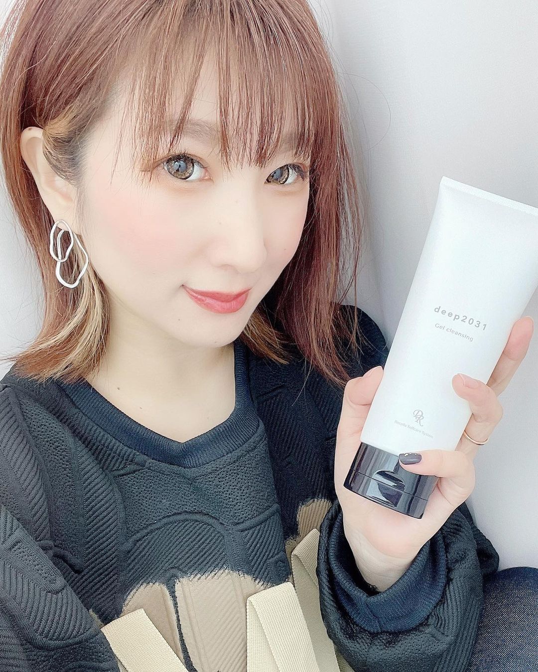 口コミ投稿：.濃密ジェルが心地いい♥️エステ気分になれるクレンジング。洗い流すときもスッと落ち…