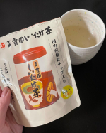 『玉露園しいたけ茶』❤️⁡⁡『玉露園しいたけ茶』は、乾しいたけを特殊製法で微粒状にして、しいたけの持味を十分に生かした飲みものです✨飲用としてだけでなく、茶碗むしやお吸いものなどの料理にもお使い…のInstagram画像