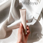 ...Waphyto『UVクリーム』....紫外線やブルーライト、乾燥などの環境ストレスから肌を守り、うるおい・つや続く、スキンケアUVクリーム。..✔高いUVカット力とスキ…のInstagram画像