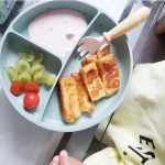 xkeikox0229.⁡⁡.⁡⁡朝食𓌉𓇋 ‎🤍 ̖́-⁡⁡⁡⁡⁡⁡@smile.zakka 🏷𓂃𓈒𓏸︎︎︎︎⁡⁡⁡#すまいる朝ごはん ⁡⁡⁡⁡【お弁当にメッセージ】お弁当抜き型で…のInstagram画像