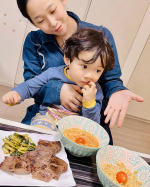 Yakiniku with family🥩✨✨delicious dinner🍽Kobe beef🐮🐮🐮楽しい夕食🌟育児は体力勝負だから#神戸ビーフ の焼肉用のモモ肉でスタミナつけよう(^_…のInstagram画像