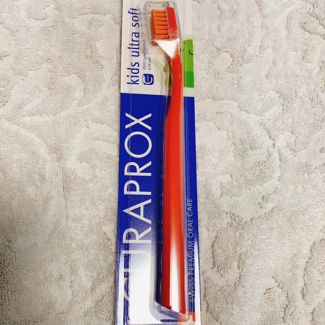 口コミ投稿：クラプロックス　キッズ子ども歯ブラシとっても色が可愛くて、持ちやすくて、子供ウ…