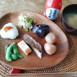 .久々の和朝食🥢普段パン食なので特別感があります(*‘ω‘ *)♡今回大活躍してくれたのは【特級 正田のしょうゆ】開栓後も90日間鮮度が守られるおしょうゆです。卵焼き・玉こんにゃ…のInstagram画像