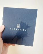 コエンザイムQ10配合の最新サプリTHERAPITY（セラピティ)まず、パッケージがすごい😲一枚目、水をこぼしちゃったんだけど、そんなこと気にしなくていい！ｗｗｗめちゃくちゃ乾くの早い…のInstagram画像