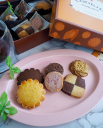 今日のおやつ🍪メリーチョコレートのクッキー🍪😋u0040marychocolate.jp 4月5日に発売したばかりの新商品『クッキーコレクション』メリーこだわりのチョコレートや、コク深い国…のInstagram画像