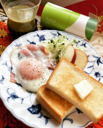 自分のためのごはんって、中々出来ない✨⭐️😅家族のためには、栄養あるもの、たっぷりのお野菜とか考えることできるのに😆普段のおうちご飯も、みんなの残り物、適当に食べる事が多い🍚なので、同じ簡単…のInstagram画像