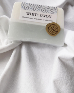 製造から包装まで手作りのハンドメイドソープマルシェボン 『クリアソープ ホワイトサボン』をご提供頂き、お試ししています。香り高く、心地の良い【ホワイトフローラルムスクの香り】泡立てネッ…のInstagram画像