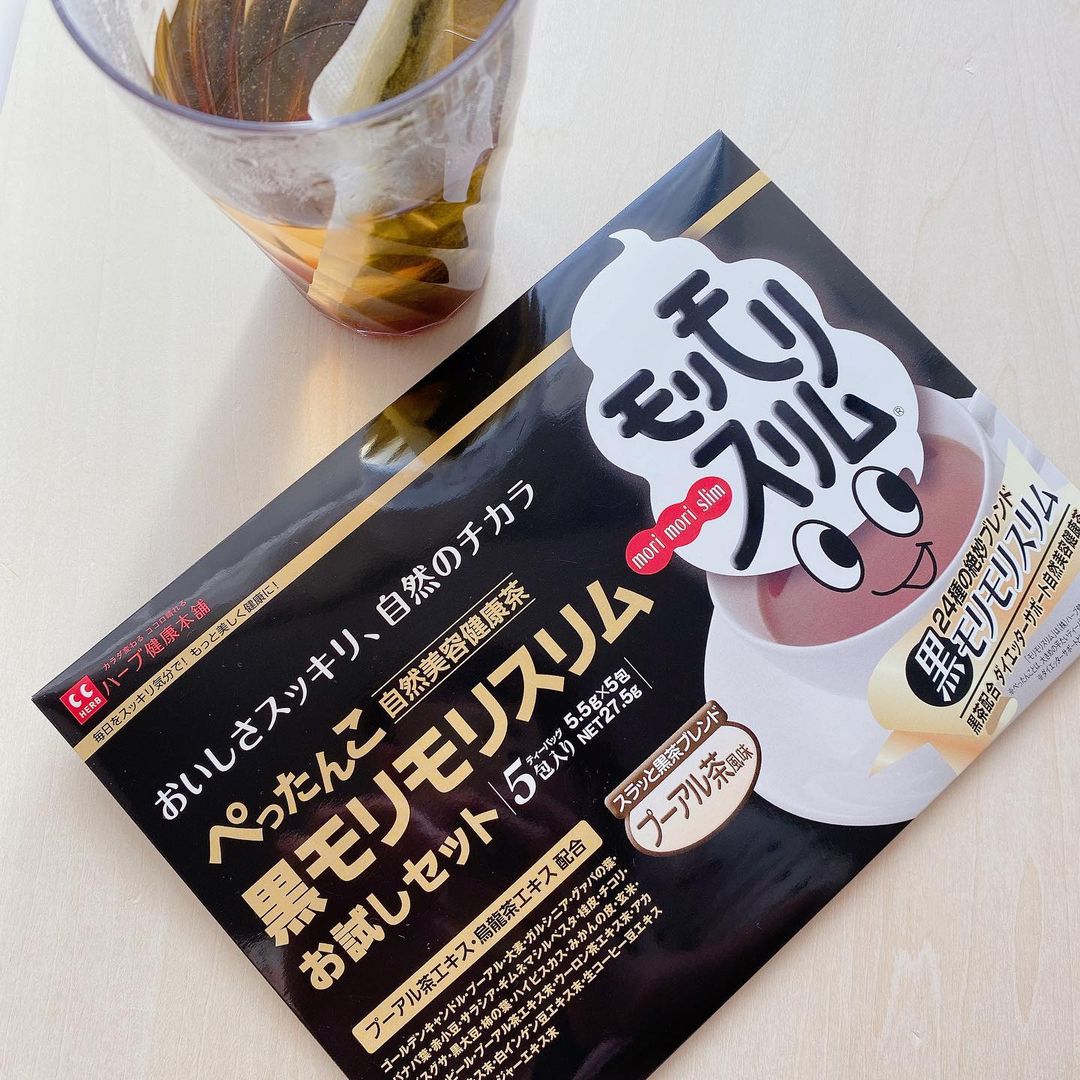 口コミ投稿：🖤‎◌𓈒𓐍話題のこれ！飲んでみたんだけどプーアル茶風味で美味しいよ〜🍵*･黒モリモリス…