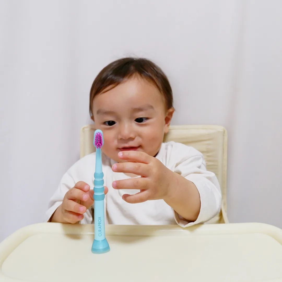 口コミ投稿：..u0040curaproxjapan ベビー用歯ブラシ(0歳～4歳）.✔ゴムコーティングで  お口の中…