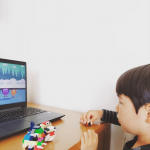 .赤ちゃんの頃からお友達と参加していた個人の先生の英語教室が終了となり、英語に親しむ機会が減っていた息子。手軽に楽しく毎日英語に触れあえる良い方法はないかな～と思っていたときに出会ったのが【ベ…のInstagram画像