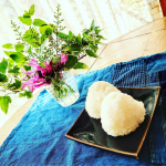 #究極の朝ごはん ⁡⁡⁡⁡って、皆さんなんですか？⁡⁡私は⁡【塩むすび🍙】⁡⁡⁡ワタクシ、塩が大好きで、何種類ものお塩を揃えています。⁡⁡⁡⁡⁡塩むすびに使うお塩は塩味と甘みのバランスと…のInstagram画像