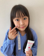 ナチュラルプロテクトUVクリームEX🥰小学3年生の娘、去年くらいから美容に目覚め、今年は日焼けが気になる！と言い始めました🤔娘は乾燥肌で肌は丈夫ではないので、優しい日焼け止めを探していたら出会…のInstagram画像
