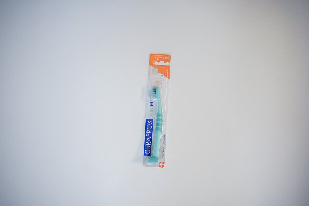 口コミ投稿：𝗎𝟢𝟢𝟦𝟢𝖼𝗎𝗋𝖺𝗉𝗋𝗈𝗑𝗃𝖺𝗉𝖺𝗇初めての歯ブラシ「クラプロックス」最近まで、喉つき防止の0歳用…