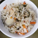 カネ吉さんの「だしふり(まぐろ)」を使ってみました！枕崎産のまぐろ節北海道のとろろ昆布国産海苔と美味しい素材で出来ています。ご飯に振りかけても美味しいですし、炊き込みご飯の出汁として…のInstagram画像