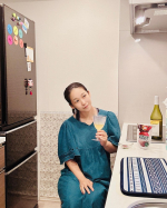 I realized again that I can't clean😂🧹I'm happy to drink alcohol in a beautiful kitchen🥂Children ar…のInstagram画像