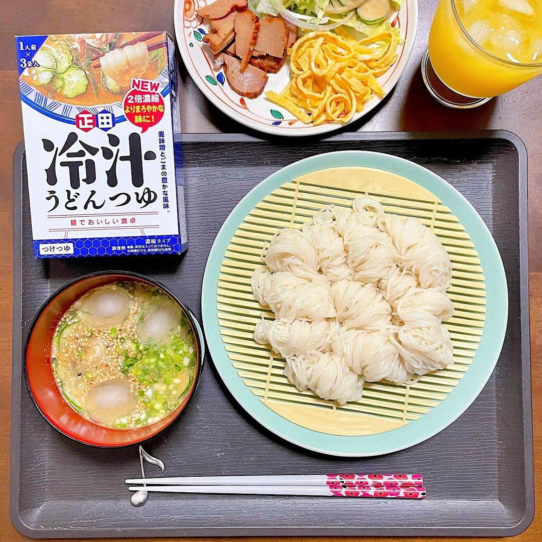 口コミ投稿：Somen noodles with cold miso soup☺️🍜もう毎日暑くて、冷たい麺類の登場頻度が爆上…