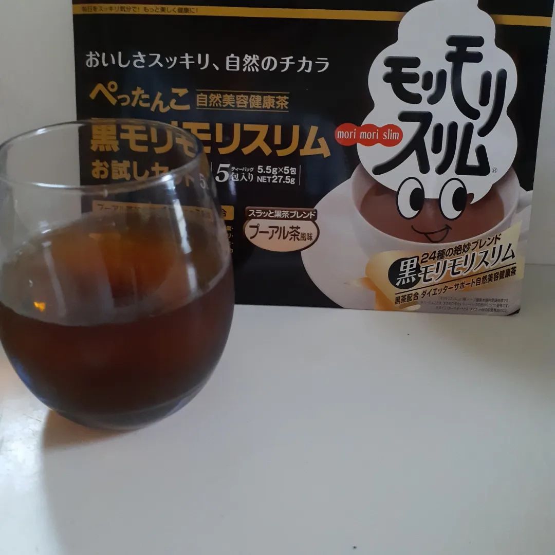 口コミ投稿：この黒モリモリスリムは広告で見たことがあり飲んでみました😁毎日、お茶を沸かしてい…