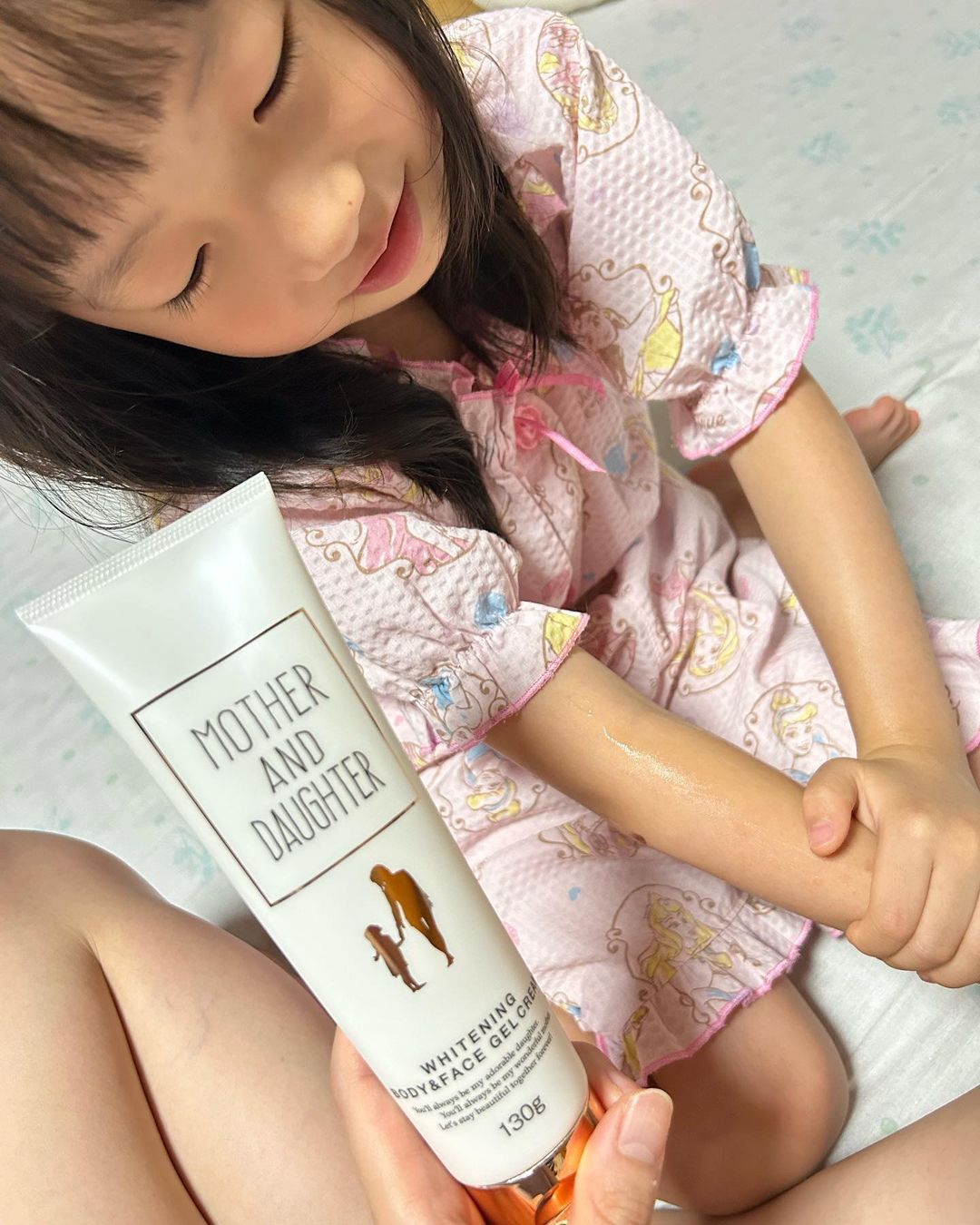 口コミ投稿：ボディもフェイスも使えて更に親子で使える美白保湿ジェル🫧🧸敏感肌でも使える優しい…