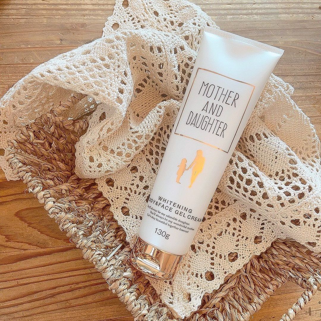 口コミ投稿： ︎︎ ︎︎マザーアンドドーター・医薬部外品 ホワイトニングボディ&フェイスジェル…