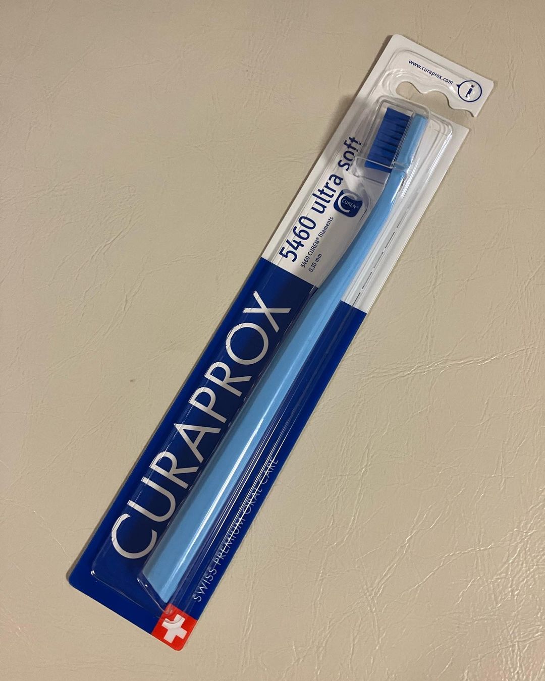 口コミ投稿：【クラプロックスCS5460】スイスのプレミアム歯ブラシで初めての磨き心地！超極細毛…