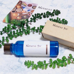 水1滴さえ無添加の100％自然素材の化粧水Natures for (ネイチャーズ フォー) ヒーリングローションお試し中～🎶一滴の水も使用せず、12ヶ月熟成の有機ヘチマ水など、パワフルな9…のInstagram画像
