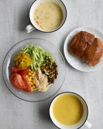 簡単に野菜が食べれるQummy🌸Qummy（キユーミー）🍀サラダクラブ チキンささみ🍀サラダクラブ 北海道コーン🍀サラダクラブ レンズ豆＆ひよこ豆🍀キユーピー 燻製マヨネーズ🍀とうもろこ…のInstagram画像