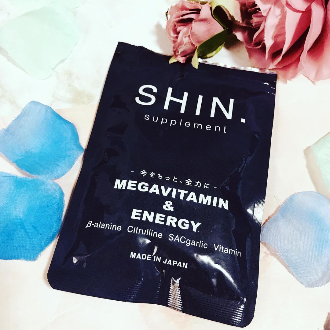 口コミ投稿：SHINのメガビタミンを引き続きで飲んでいます。疲労回復や元気に効果的なビタミンBを…
