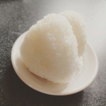fujitamaimai海の精のあらしおで塩むすび🍙シンプルで美味しい♥#海の精 #おむすび #塩むすび #海の精あらしお #海の精ショップ #monipla #uminosei_fanのInstagram画像