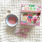 スクスクのっぽくん様の野菜と乳酸菌のチカラたっぷり✨こどもフルーツ青汁 赤の恵✨こちらは子供のための青汁🌿お野菜嫌いや偏食に悩む世のママさんたちの強い味方になる子供の栄養素のことも考え…のInstagram画像