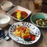 🌿ニップンよくばりプレート　豆腐から作ったお肉のミラノ風ドリア&カポナータニップンいまどきごはん　14種のスパイス　2種盛りキーマ＆トマトカレーミラノ風ドリア&カポナータは、407kcal、…のInstagram画像