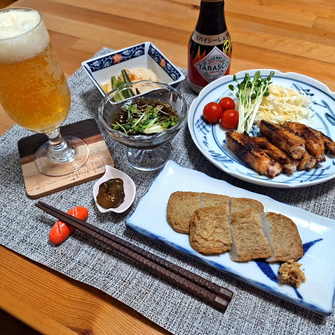 口コミ投稿：.ある日のぱぱっとおうち呑み#鶏手羽中のスパイシー醤油焼き#自家製染み豆腐の煮物#…