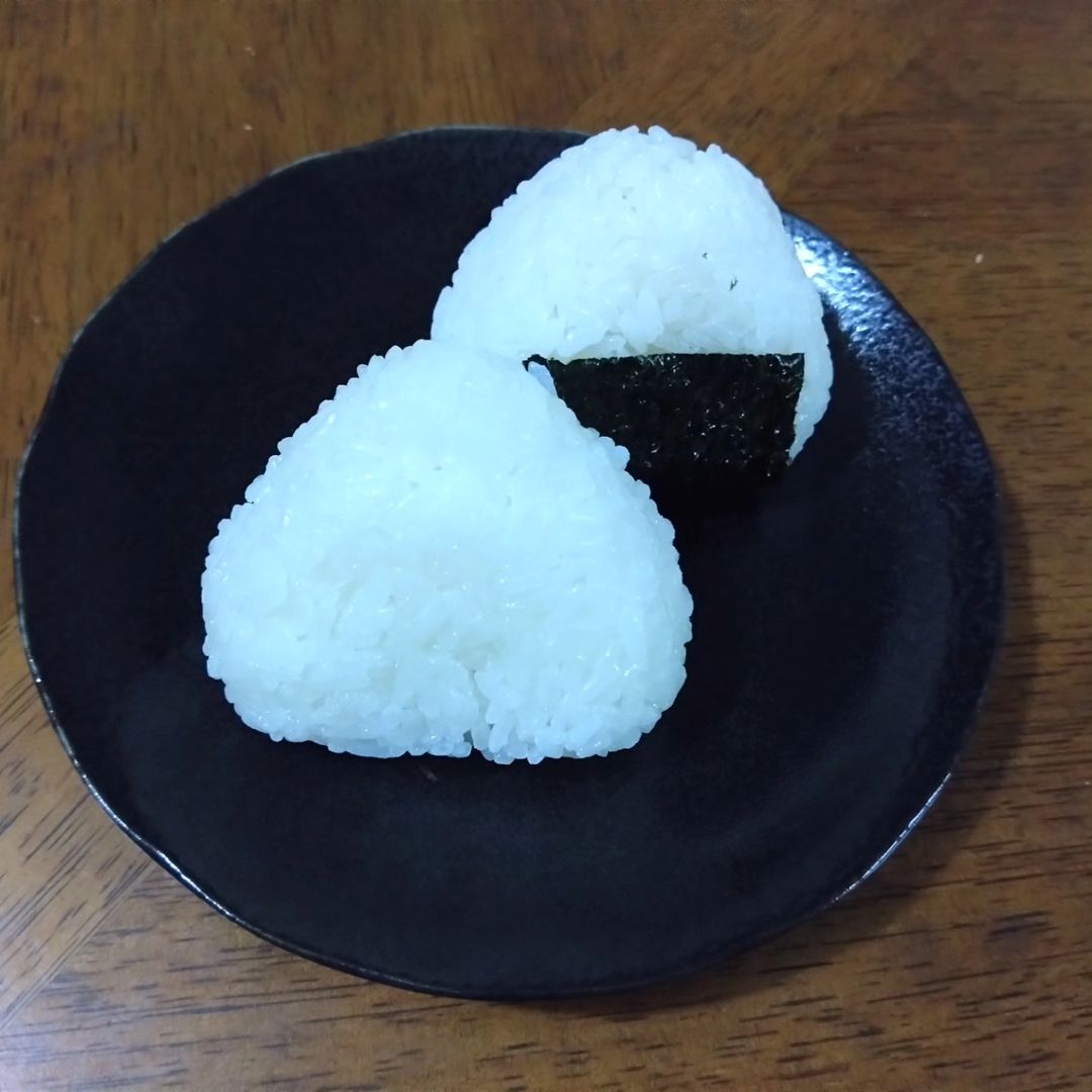 口コミ投稿：Rice balls seasoned w/ quality sea salt, September 2023Sampled quality sea salt…
