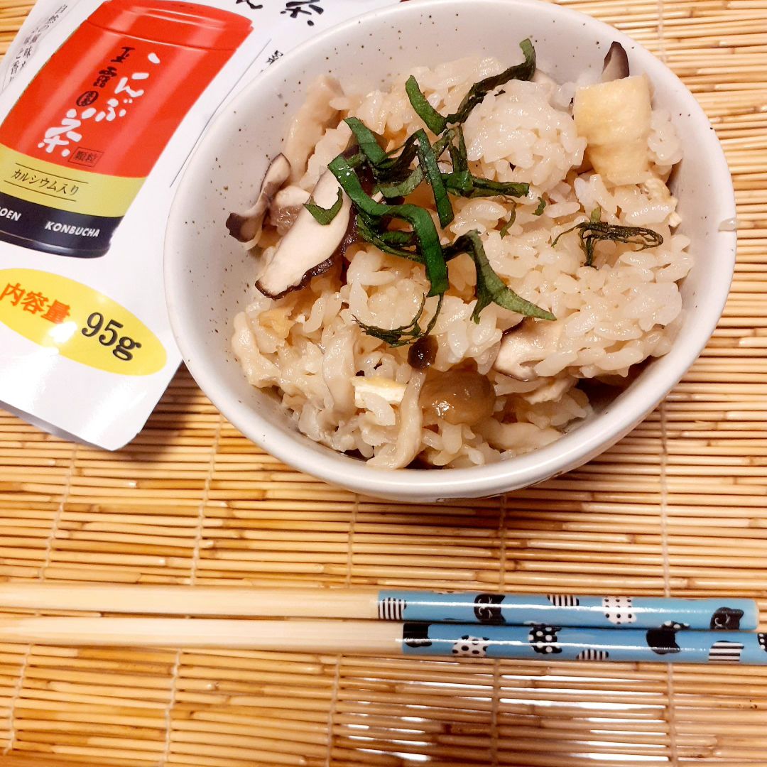 口コミ投稿：aiaiyu124お徳用こんぶ茶炊き込みごはんにつかっています♥️材料は　しいたけしめじ　…