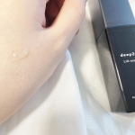 deep2031 ミストローション、リフトエッセンス  ミスト化粧水は、霧状に出てくるので乾燥が気になる前にさっと吹きかけられてとっても使いやすい！！ リフトエッセンスは肌馴染み良く、ミスト…のInstagram画像