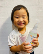 株式会社マックス様✨✨『無添加 寝ぐせ直しウォーター 250ml』　　ラスカルデザインで可愛く子供達のお気に入り🫶無添加なので親子で一緒に使える‼️香りも気にならず、子供の髪の毛・頭皮…のInstagram画像