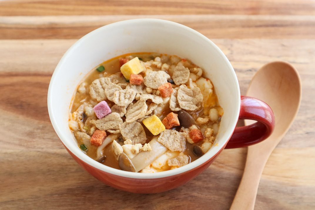 口コミ投稿：。🍴ピリ辛スープ#しめじ 入りのピリ辛スープ。#キムチ やコチュジャンでピリ辛に仕上…