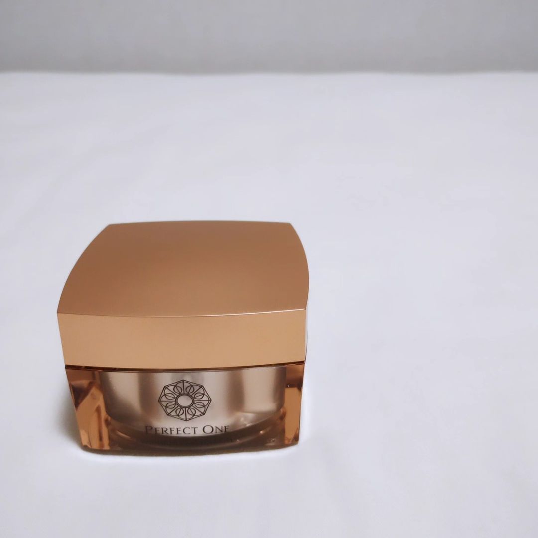 口コミ投稿：パーフェクトワン 薬用リンクルストレッチジェル最近気になっているお肌のくすみや小…