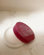 夢みるバーム 白泥リフトモイスチャーを使用しています。こちらは毛穴ケア・保湿ケア・角質ケア・マッサージ・メイク落とし”を兼ねた1品5役の多機能クレンジングバームです。また、白泥、シアバター、酵素配…のInstagram画像