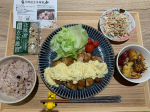 この前の晩御飯🍚𓎩チキン南蛮𓎩蓮根とさつまいもの炒め煮𓎩ごぼうサラダ𓎩 u0040genmaikoso_official 様の　玄米雑穀ご飯玄米雑穀はほんのりと色が赤くなりもちもちし…のInstagram画像