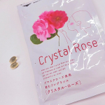 ykurioka飲むフレグランスサプリ クリスタル・ローズ⁡⁡⁡⁡⁡バラの香りを纏うサプリ⁡で、⁡⁡袋を開くだけで薔薇の大人っぽく上品かつ華やかで甘い香りが✨⁡強すぎたりきついわけではなく…のInstagram画像